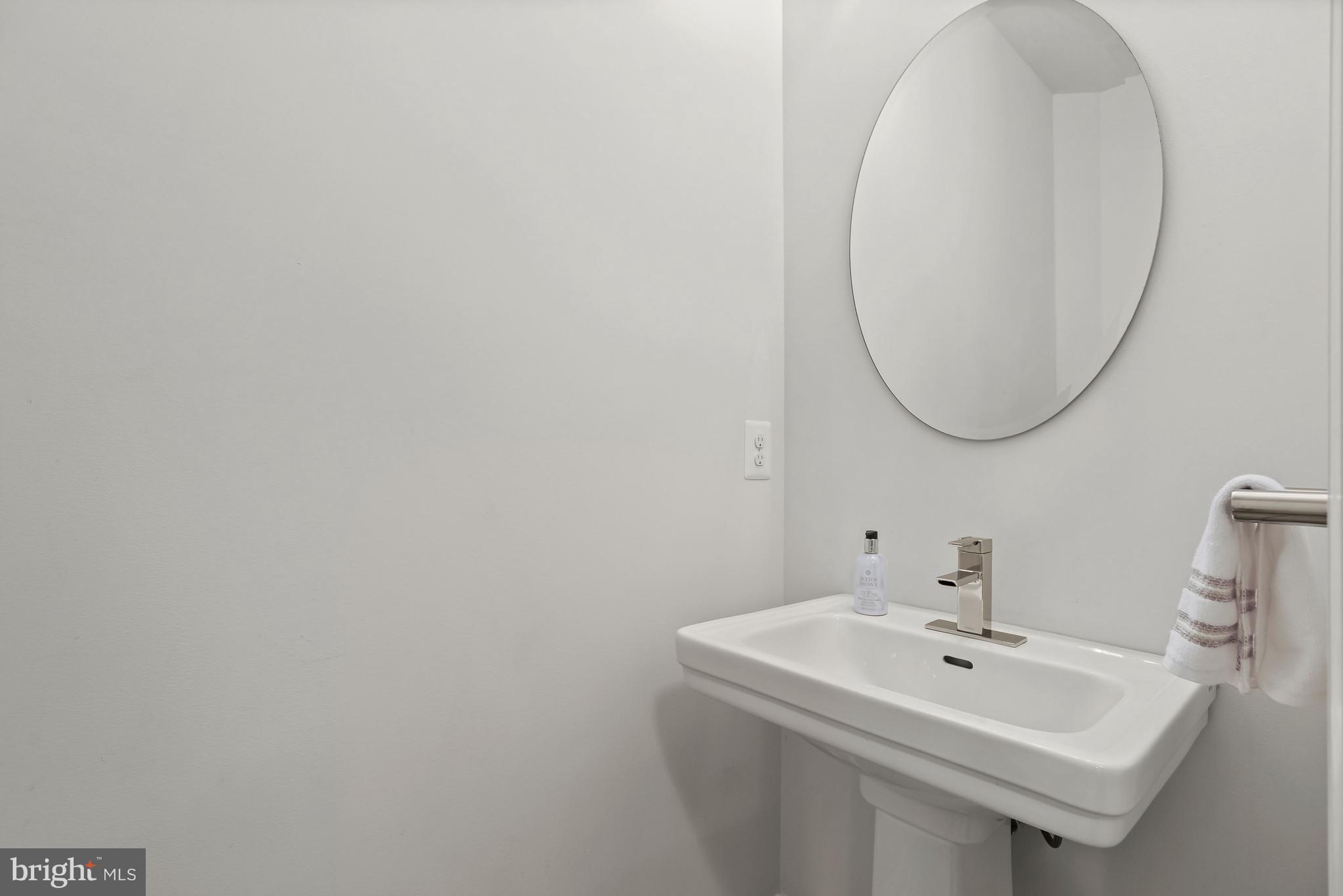 6691 CHATEAU BAY COURT