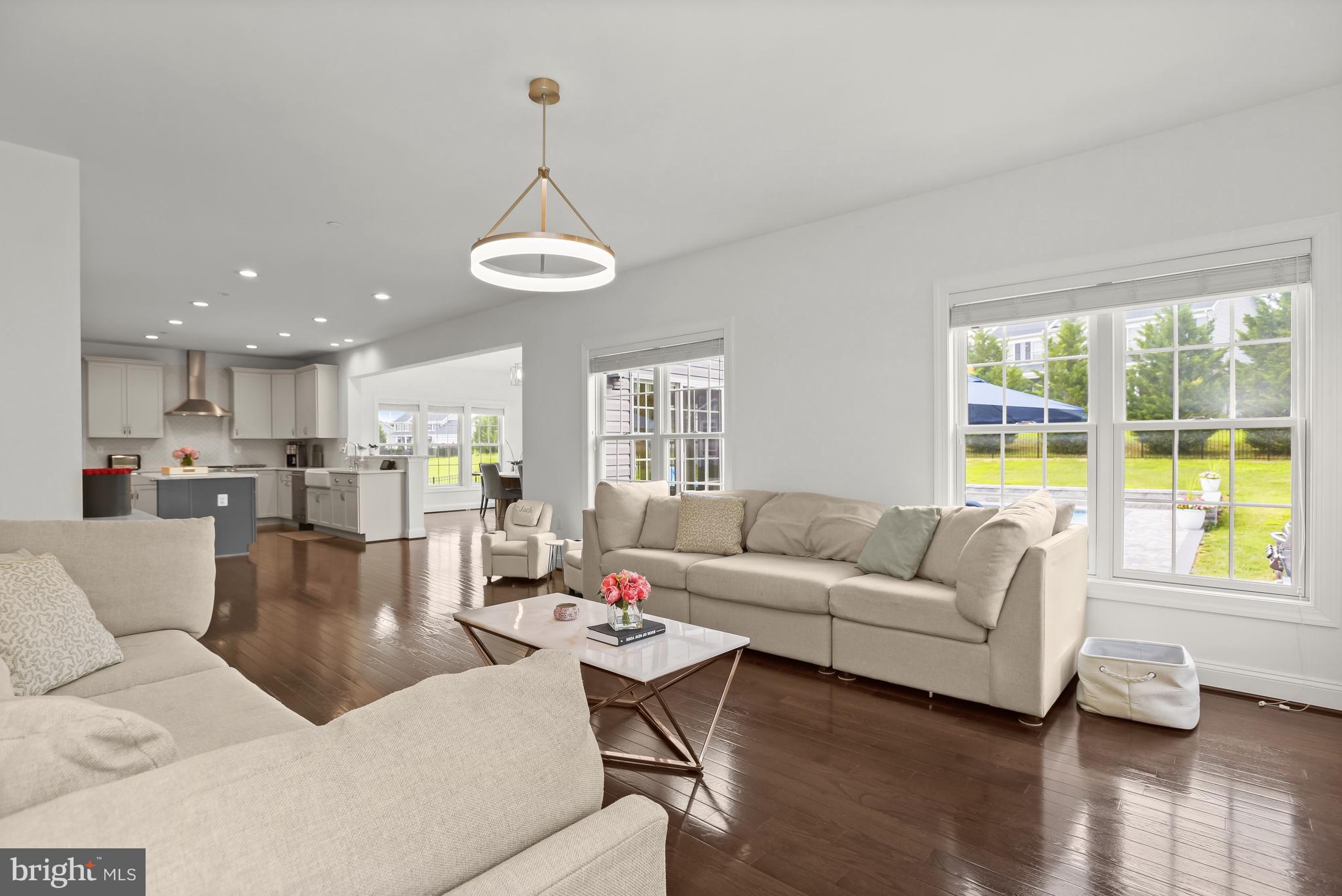 6691 CHATEAU BAY COURT