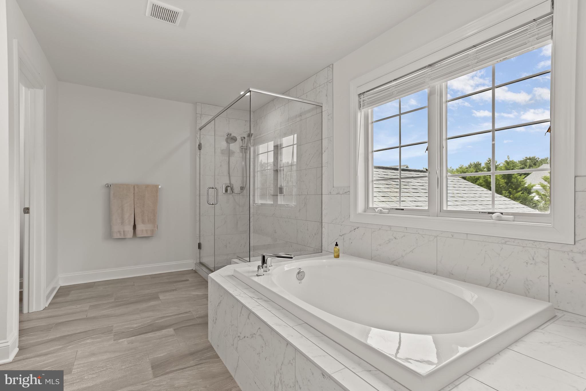 6691 CHATEAU BAY COURT