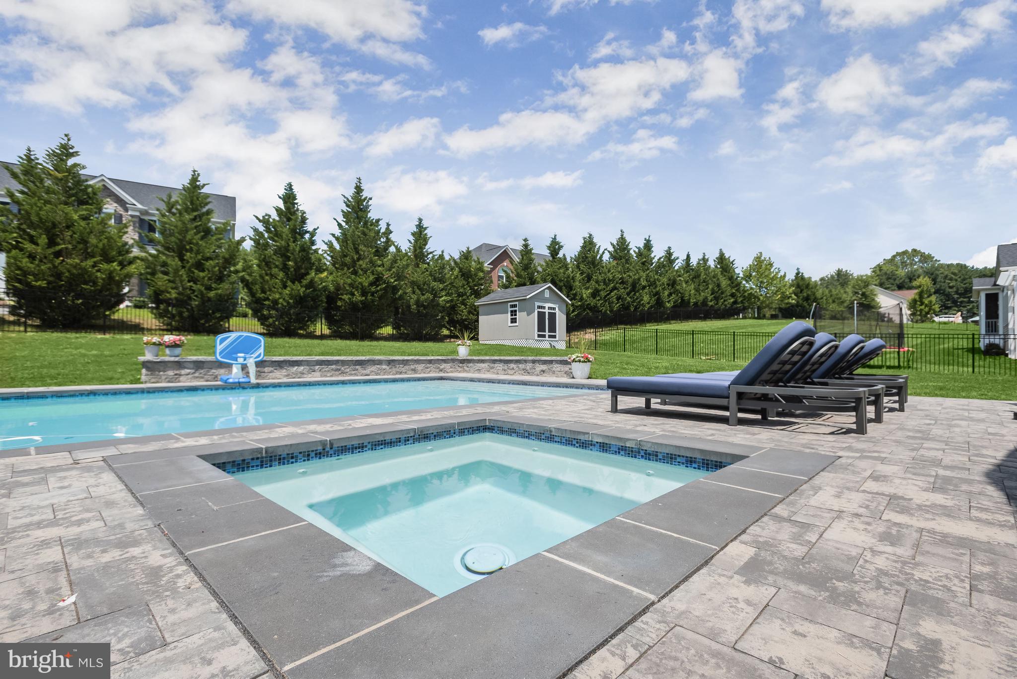 6691 CHATEAU BAY COURT