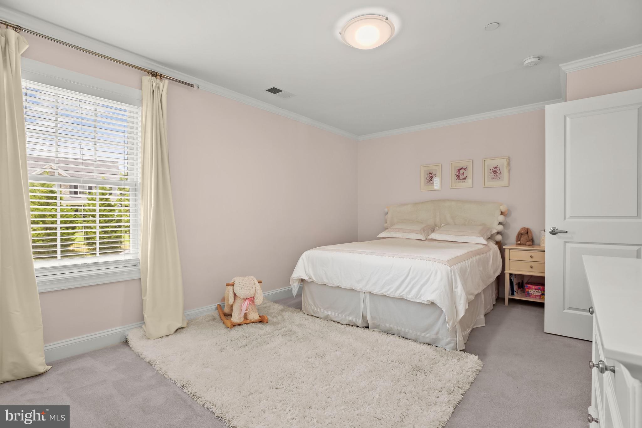 6691 CHATEAU BAY COURT