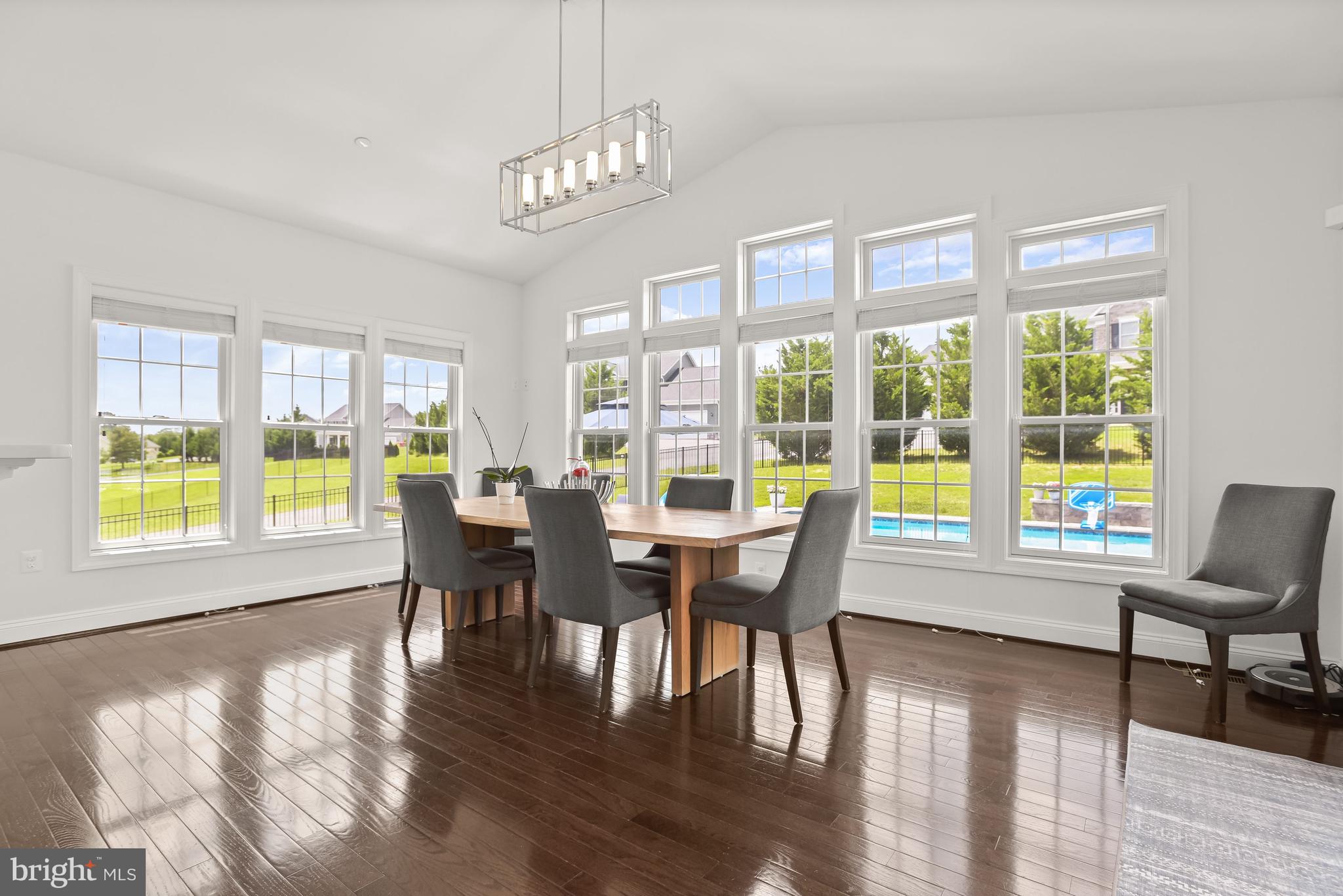 6691 CHATEAU BAY COURT