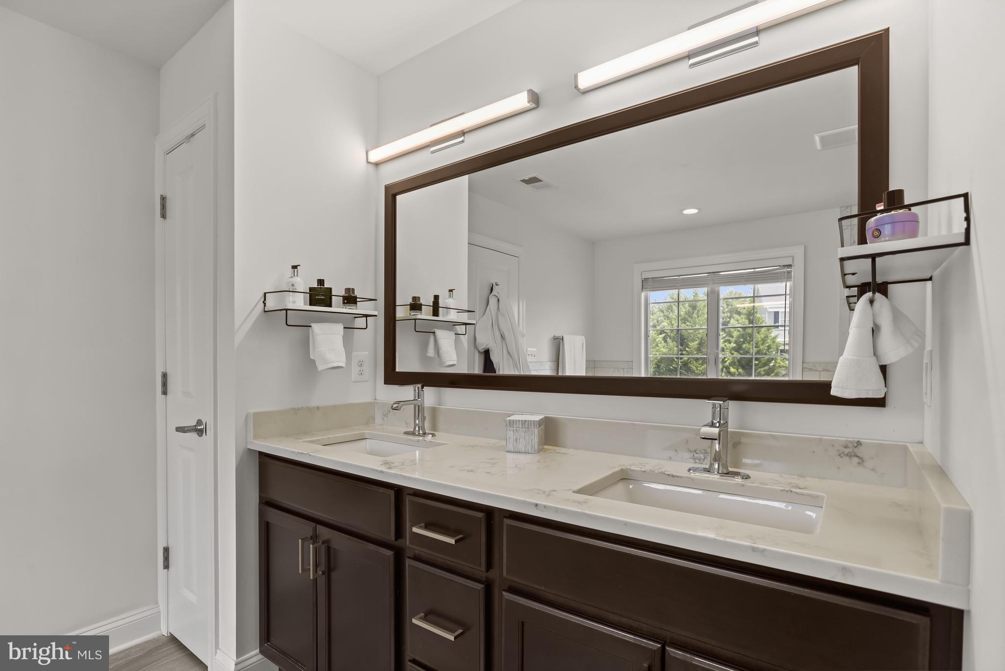 6691 CHATEAU BAY COURT