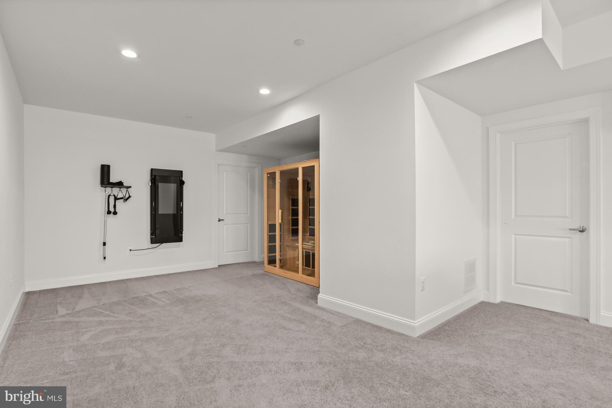 6691 CHATEAU BAY COURT