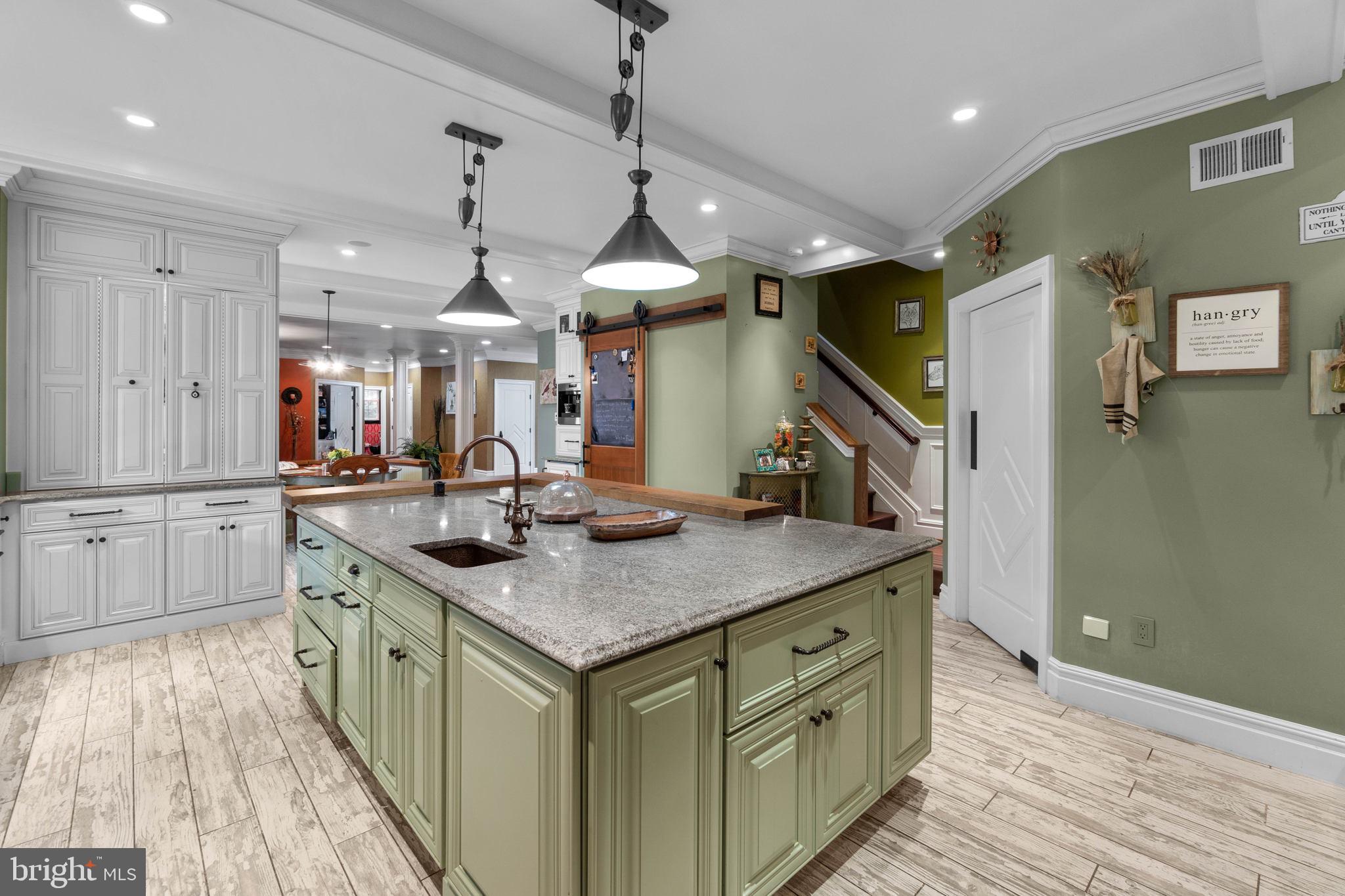 3211 Brinkburn DRIVE