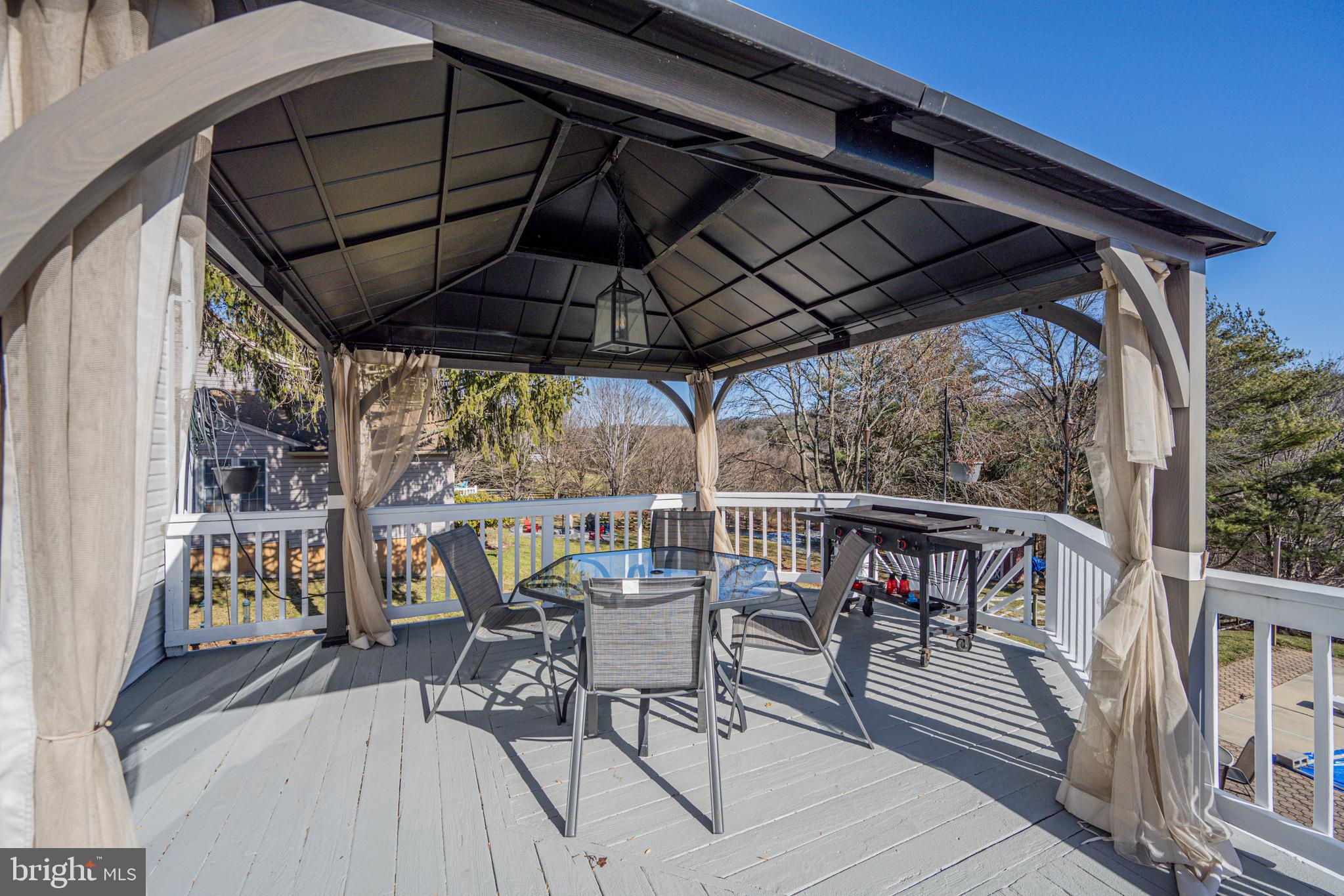 427 Sawgrass Court