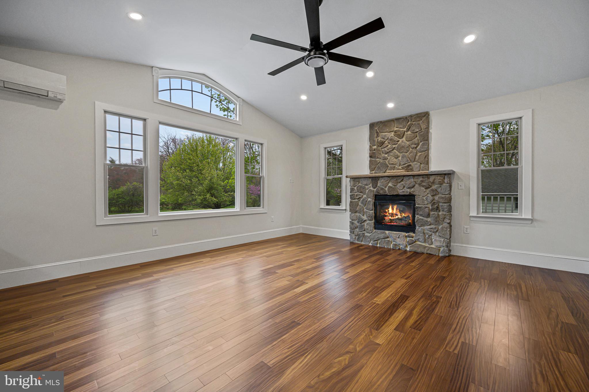 44 Sullivan Rd