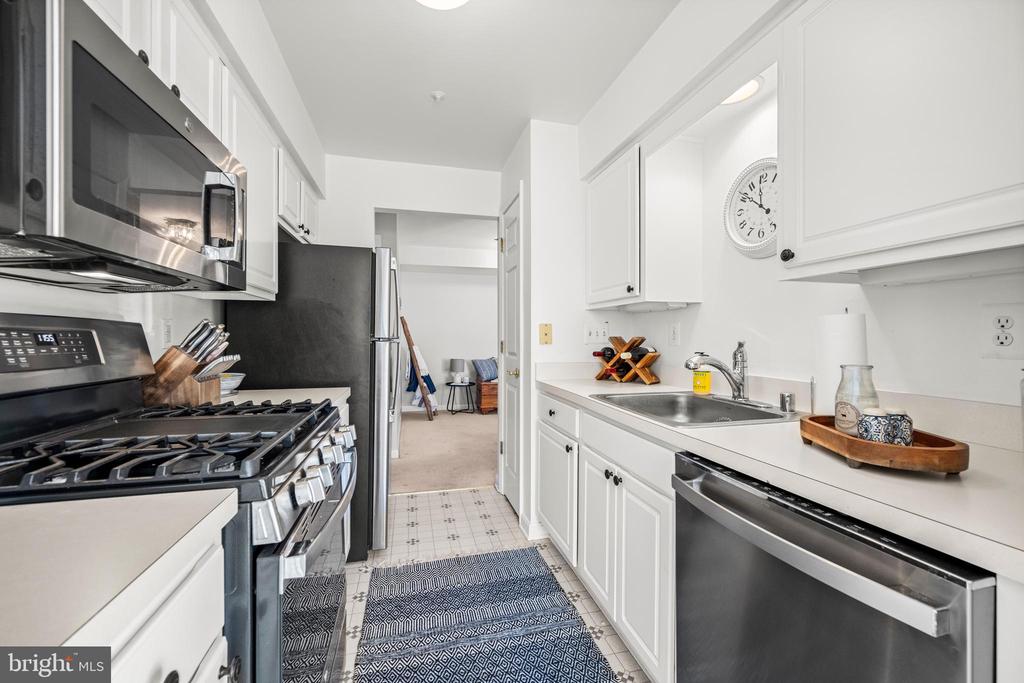 3810 Normandy Dr #2a
