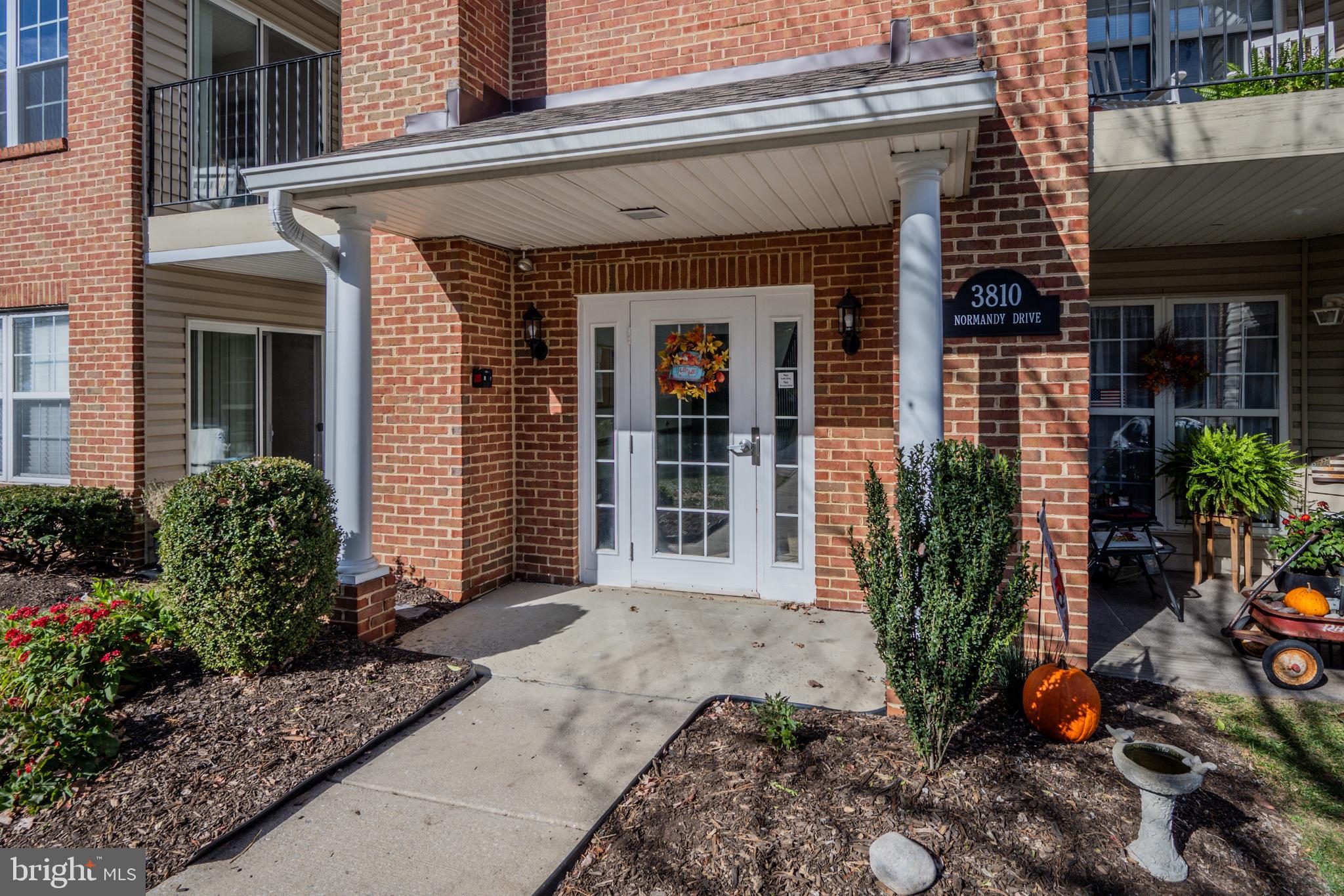 3810 Normandy Dr #2a