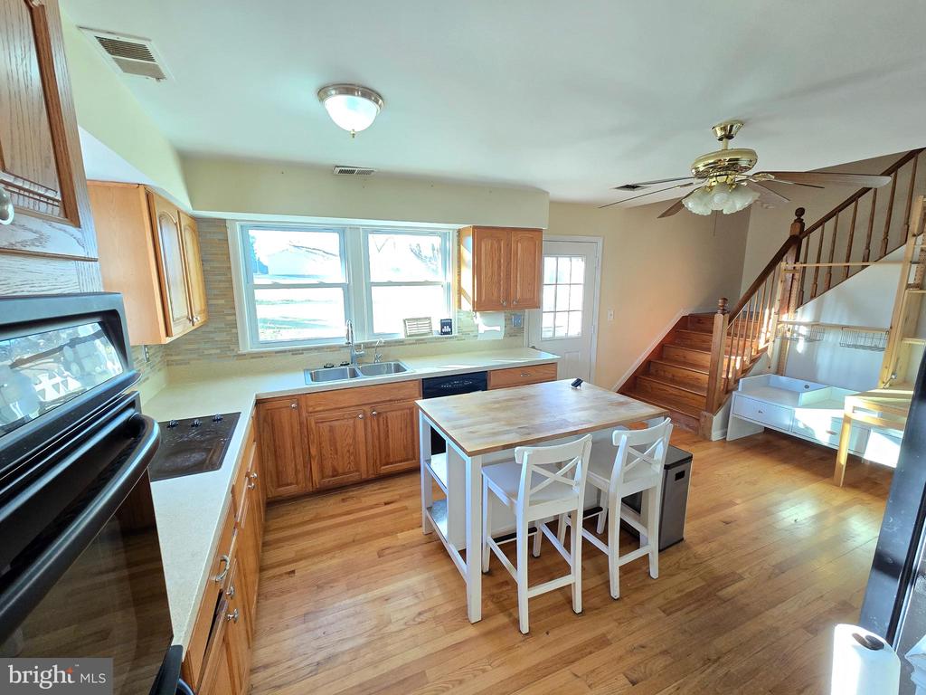 2621 BRADDOCK RD