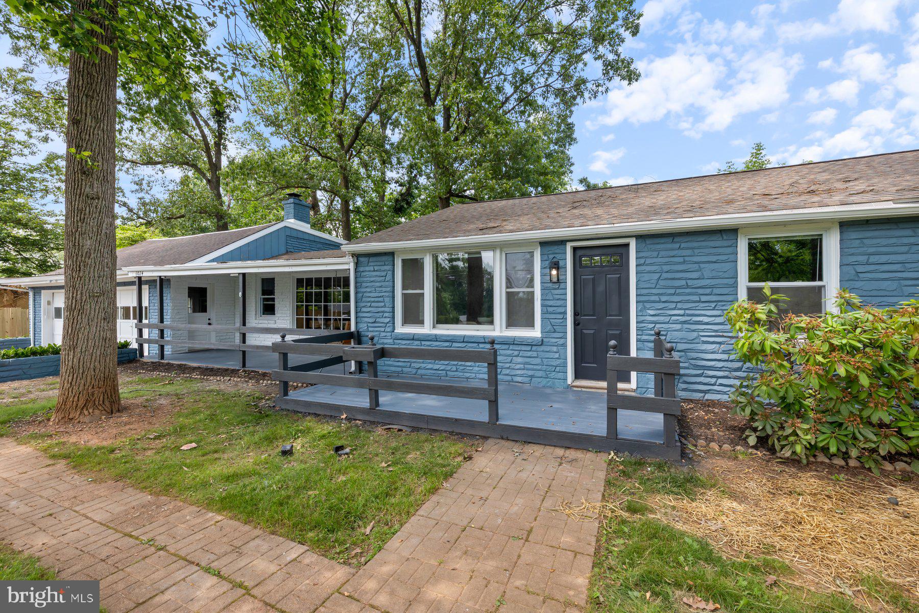 1024 CHERRYTOWN ROAD