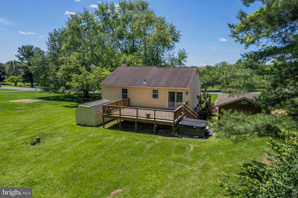 4285 Wolf Hill Dr