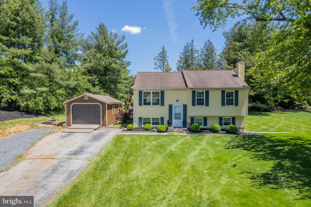 4285 Wolf Hill Dr