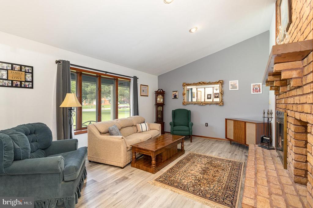 1199 Long Valley Rd