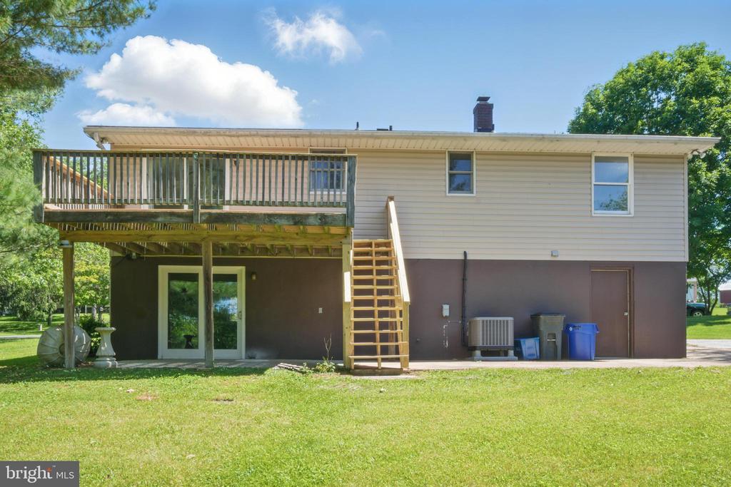 4202 Wolf Ct