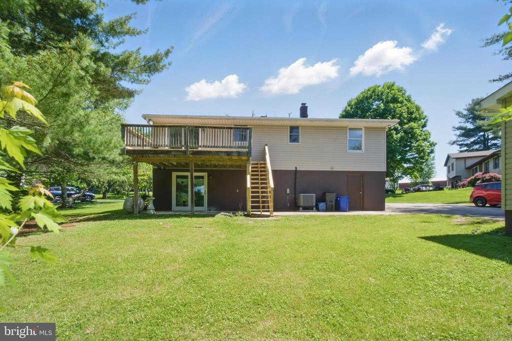 4202 Wolf Ct