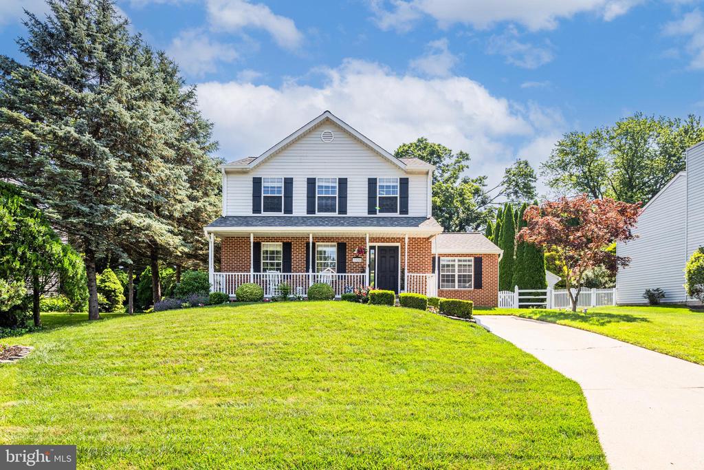 3925 Brittany Ln