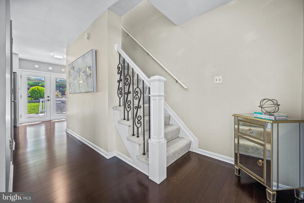 3925 Brittany Ln