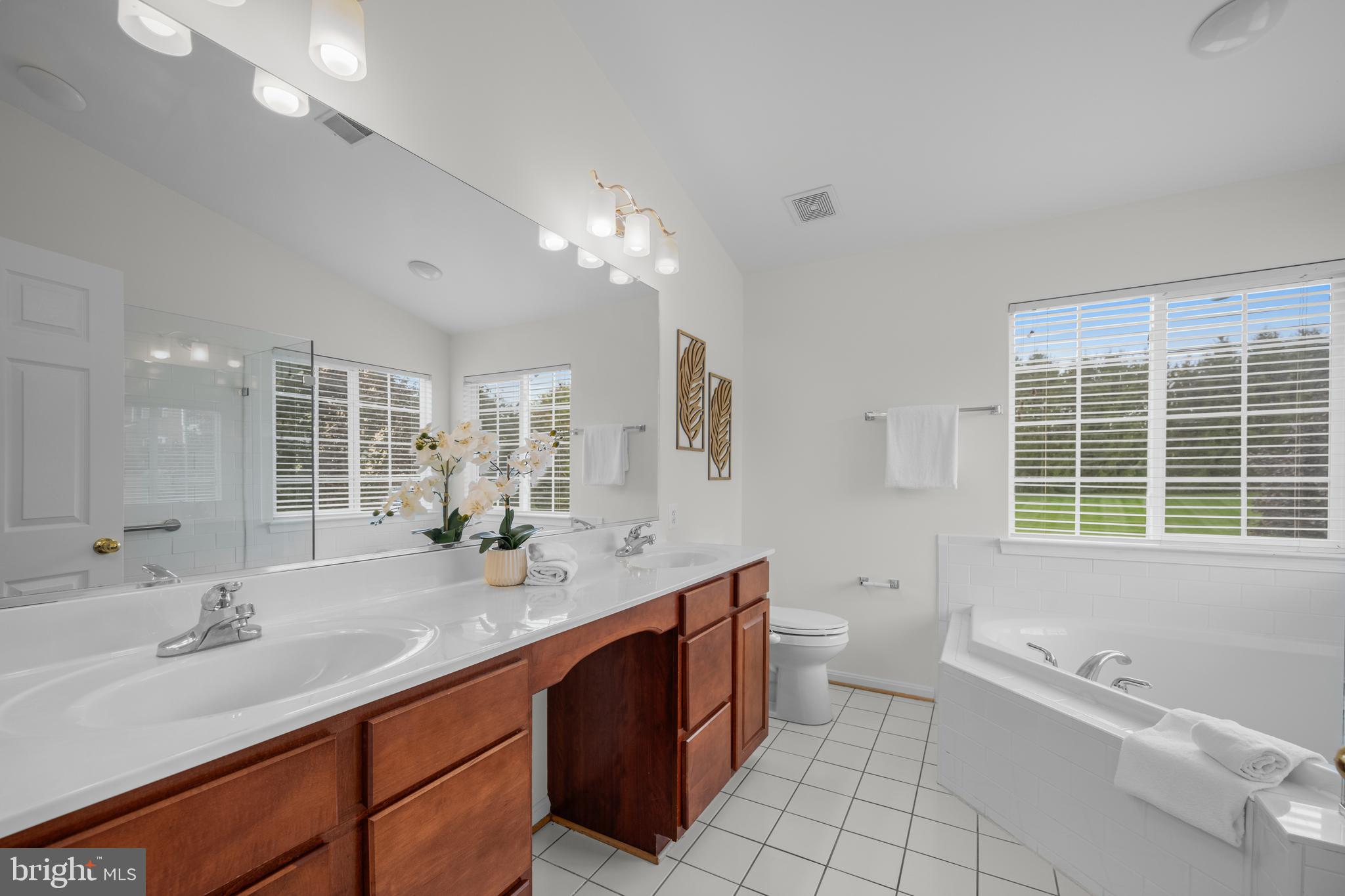 3737 ALMAR COURT