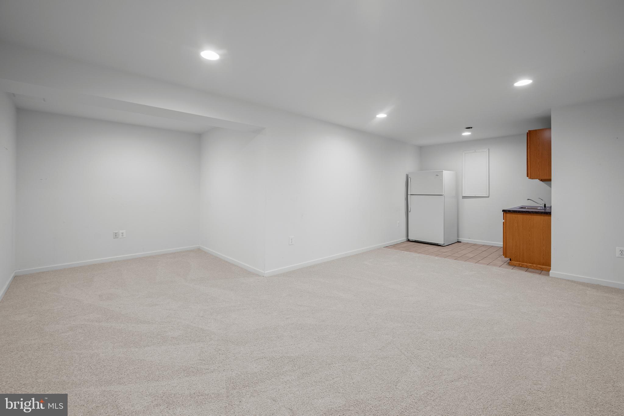 3737 ALMAR COURT