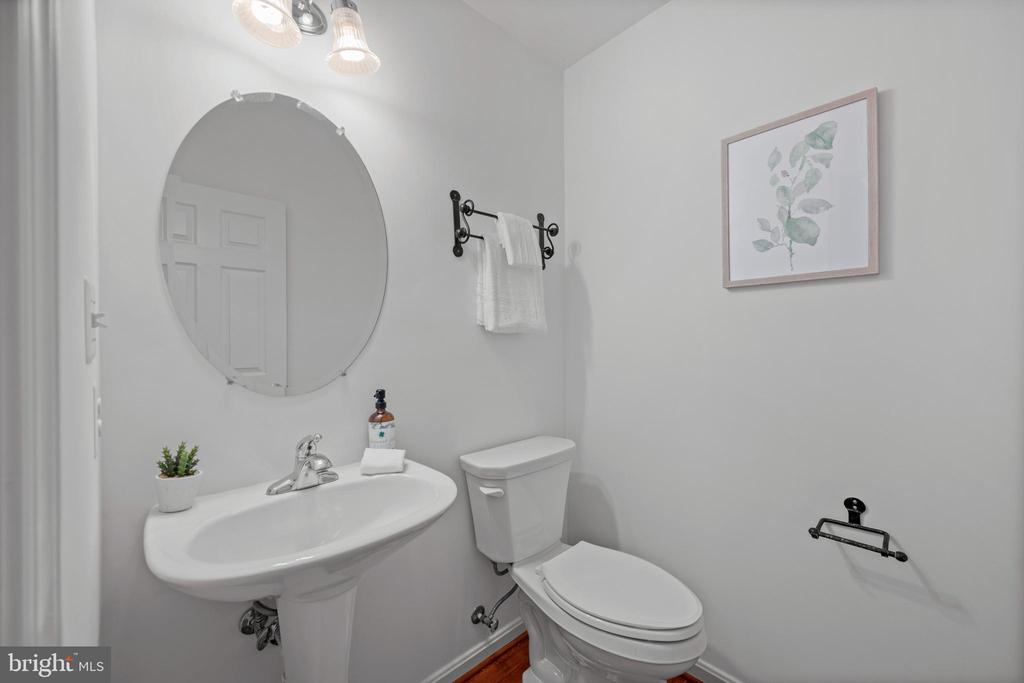 3737 ALMAR COURT