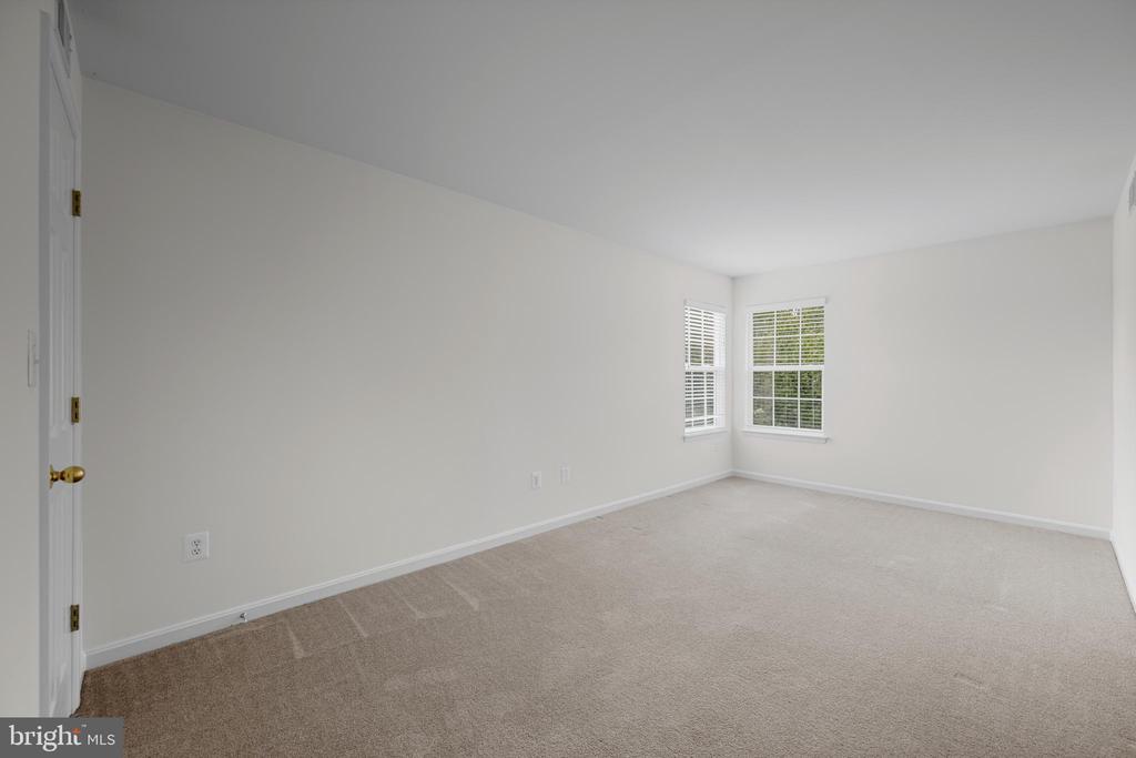 3737 ALMAR COURT