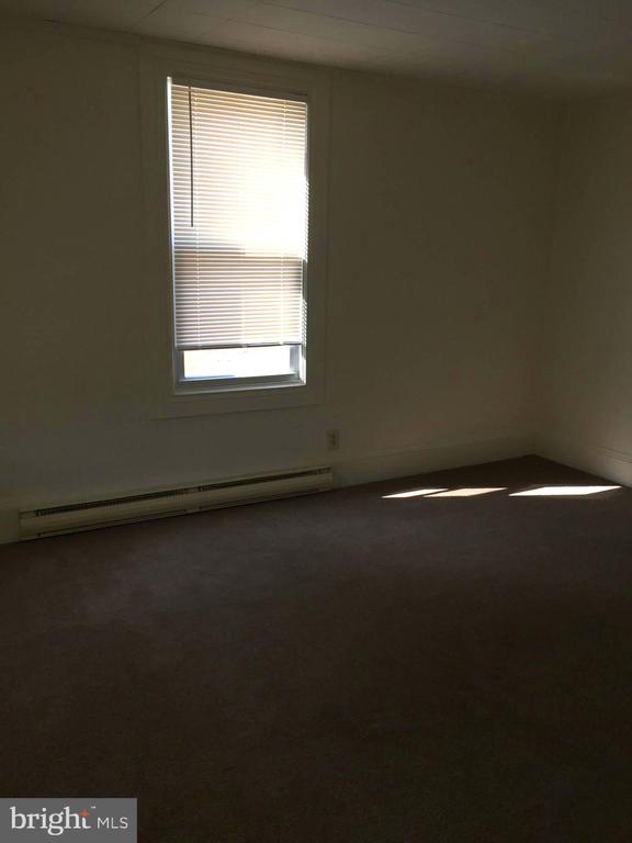 402 DORSEY AVE
