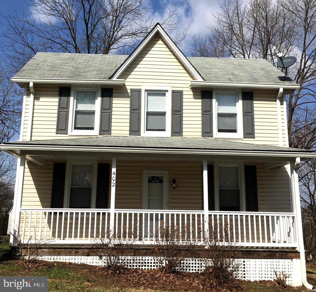 402 DORSEY AVE
