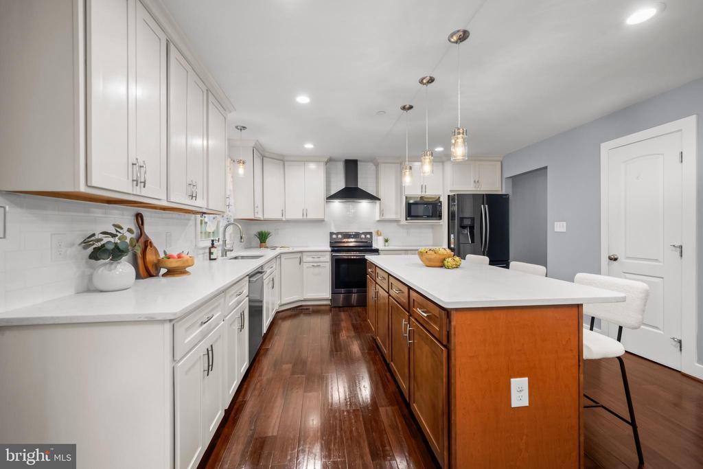 3319 MAIL ROAD
