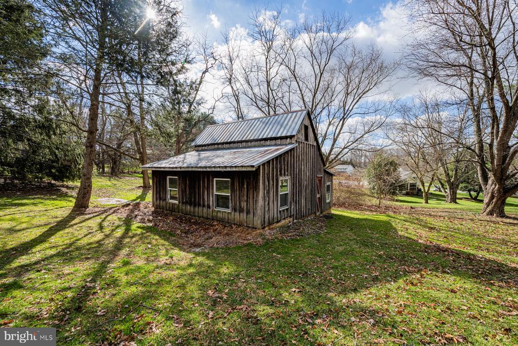 433 OBRECHT ROAD