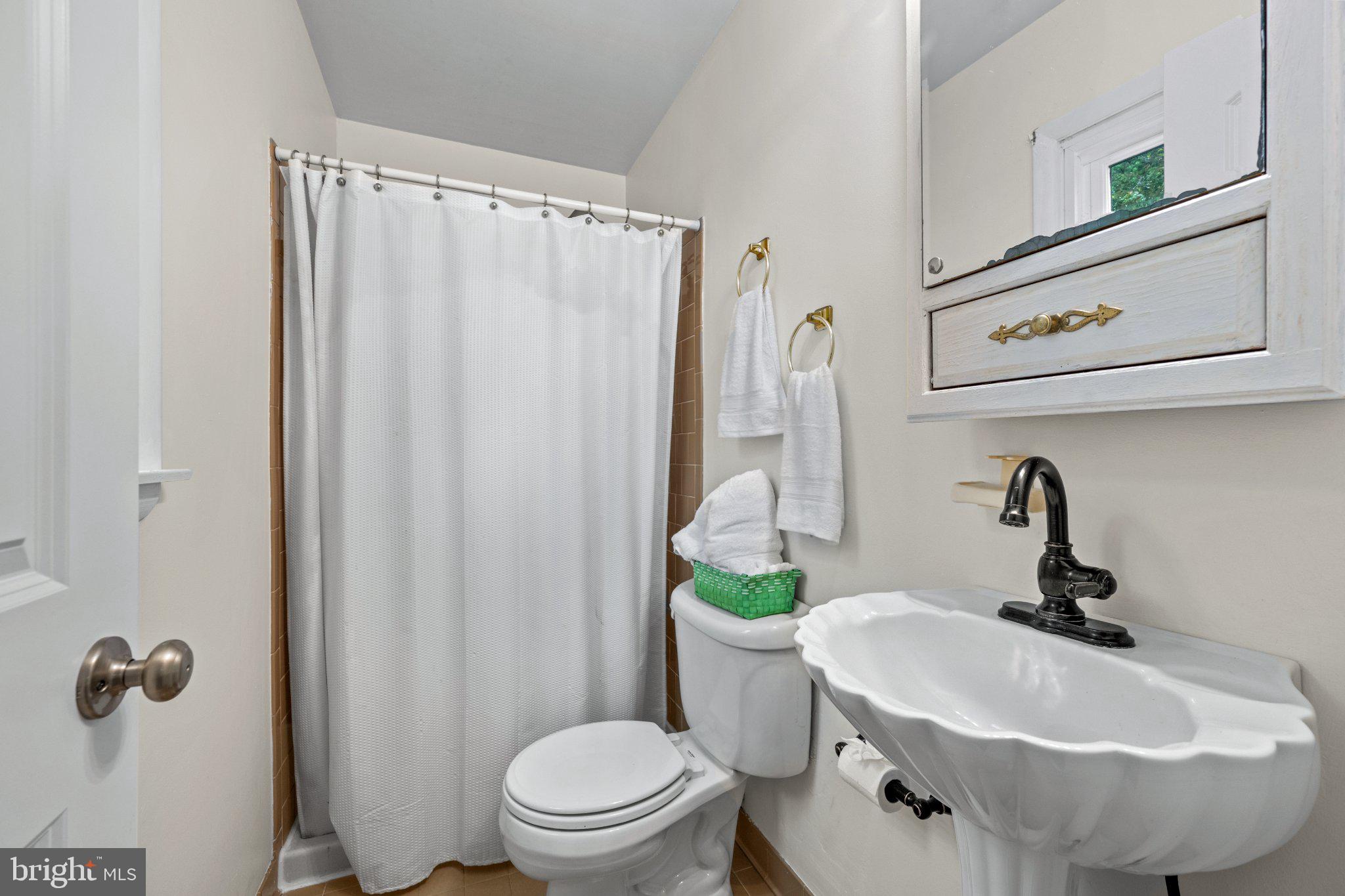 3510 JUNEBERRY COURT