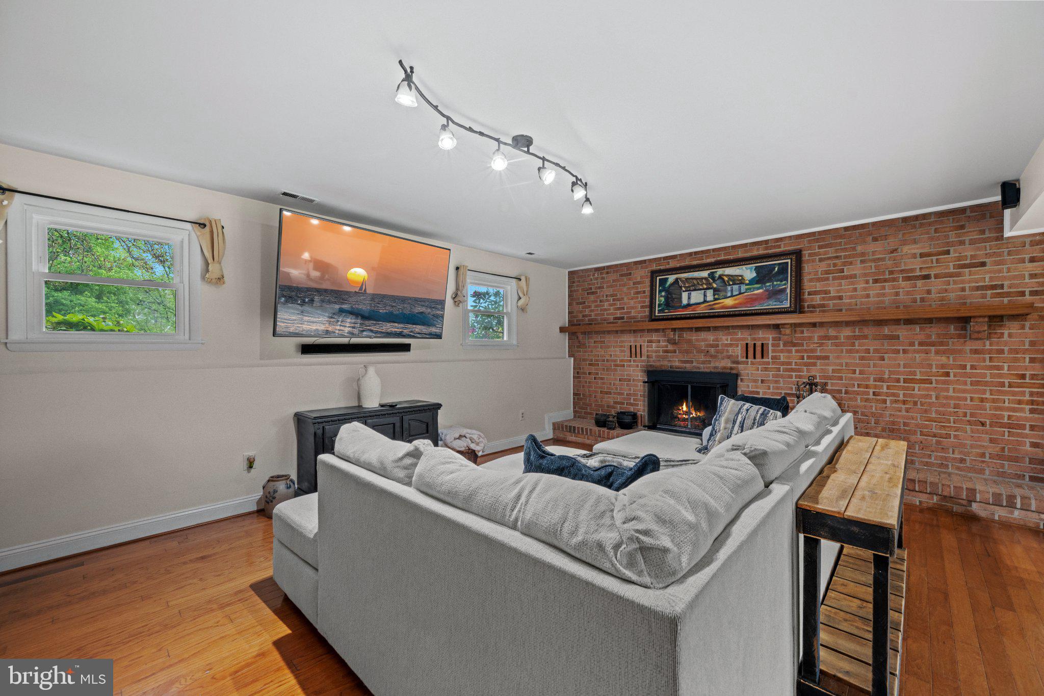 3510 JUNEBERRY COURT