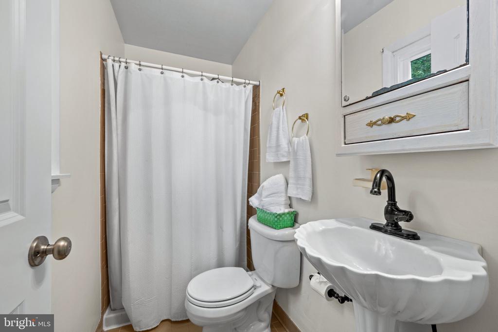 3510 JUNEBERRY COURT