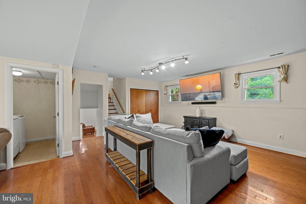 3510 JUNEBERRY COURT