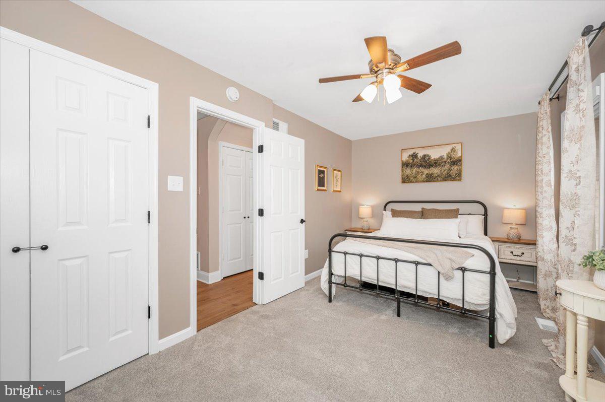 1589 SMILEY DRIVE