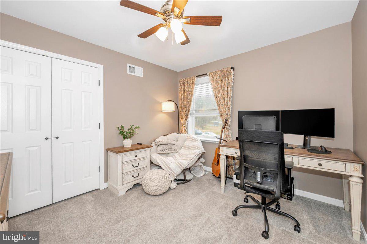1589 SMILEY DRIVE