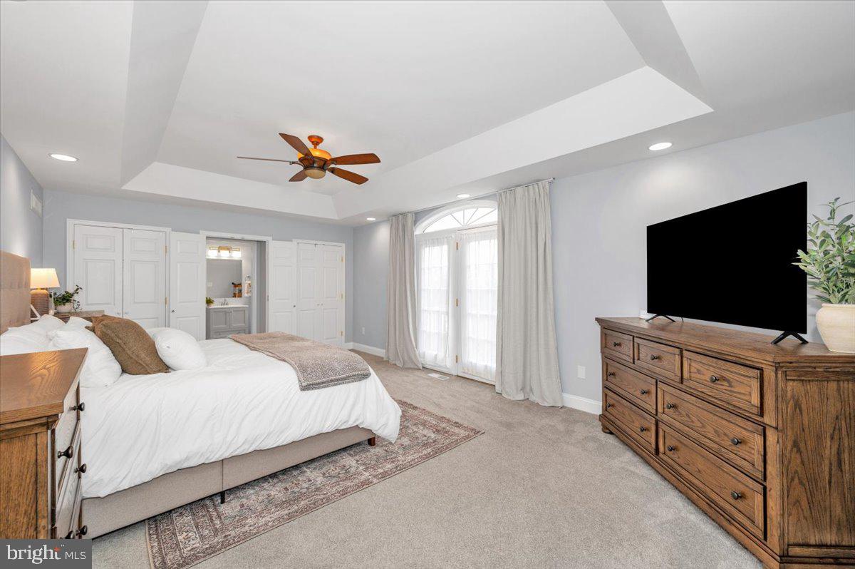 1589 SMILEY DRIVE