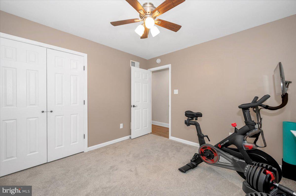 1589 SMILEY DRIVE