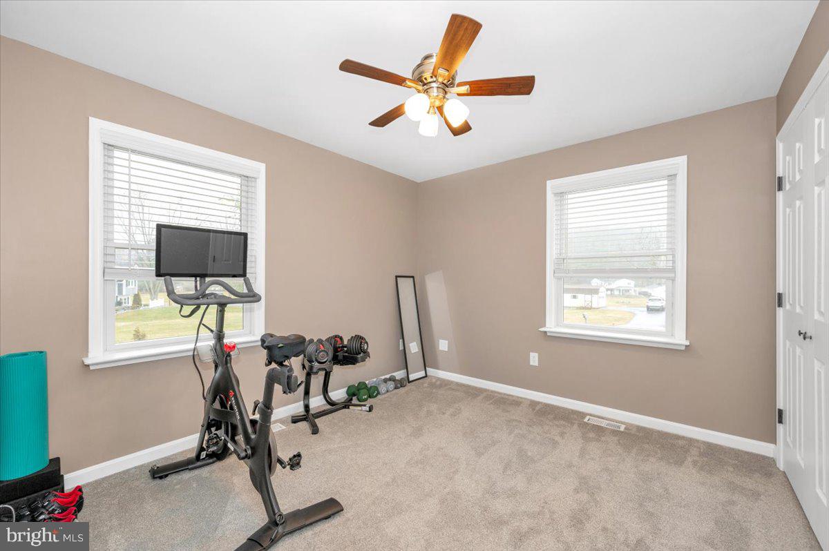 1589 SMILEY DRIVE
