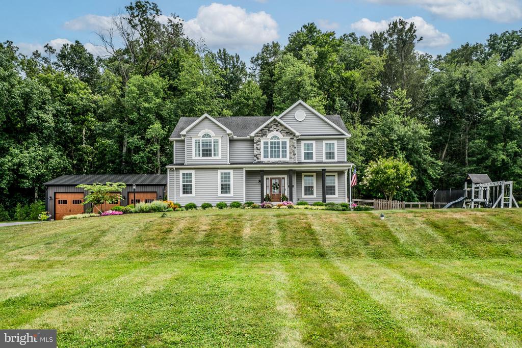 3270 PIPE CREEK VIEW DRIVE