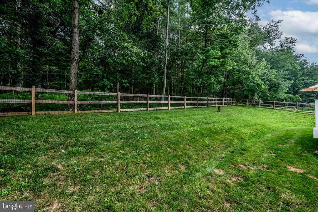 3270 PIPE CREEK VIEW DRIVE