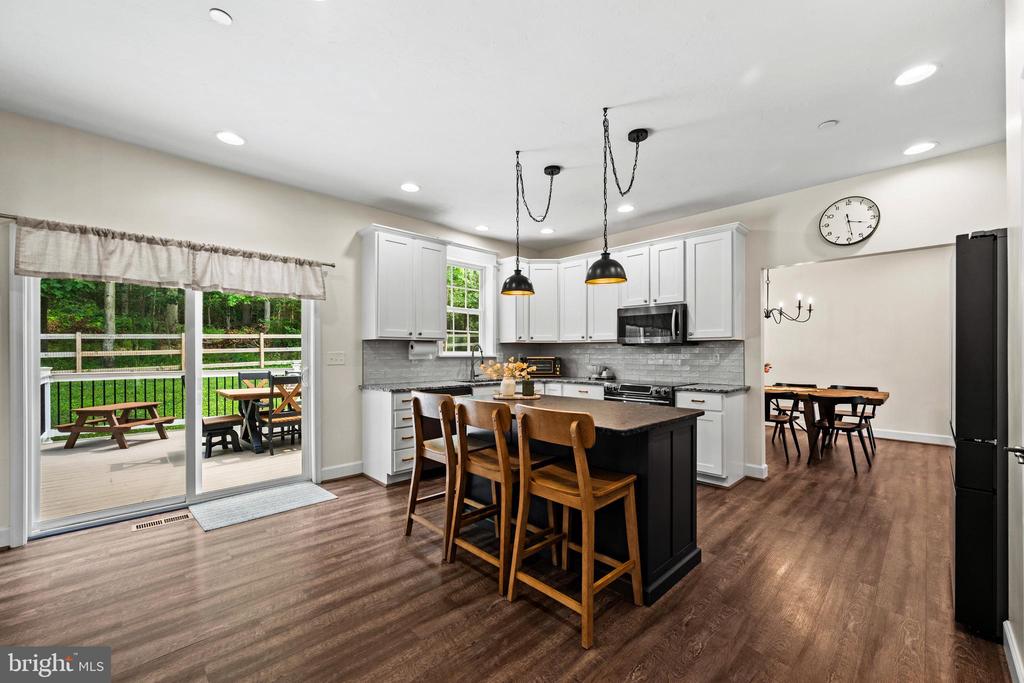 3270 PIPE CREEK VIEW DRIVE