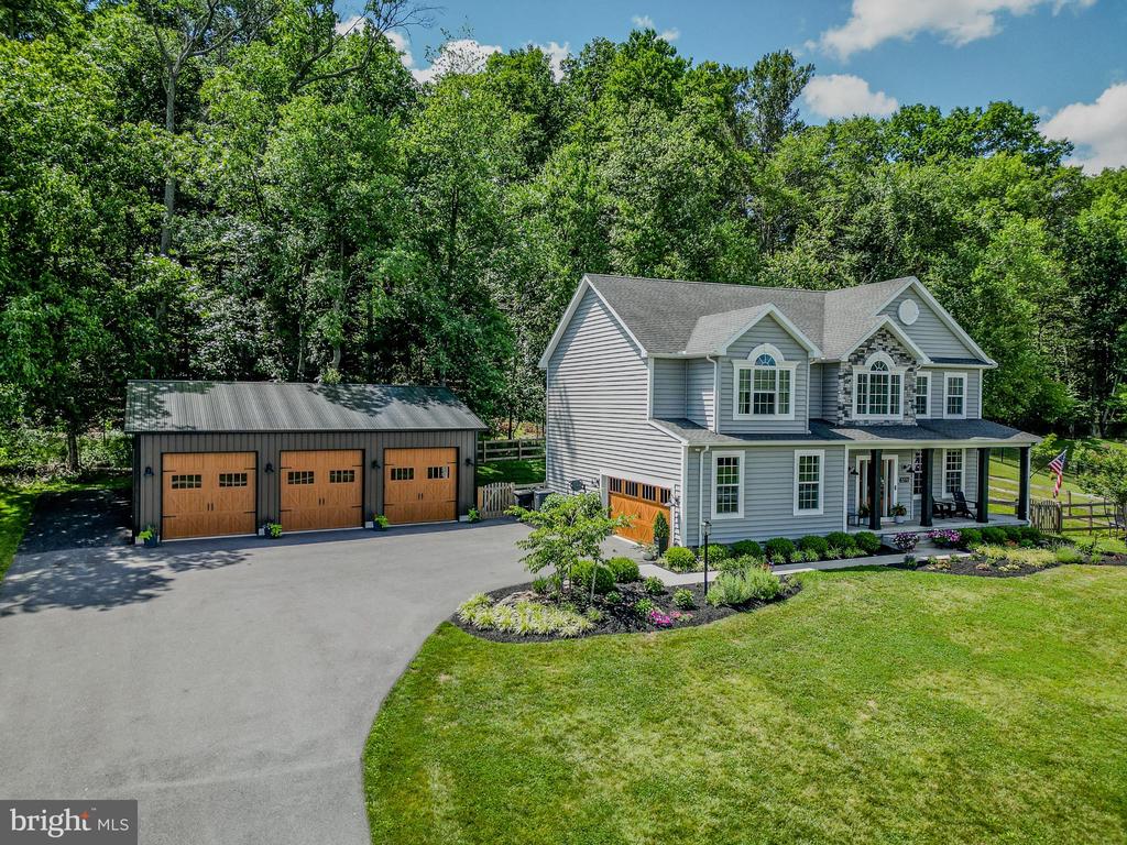 3270 PIPE CREEK VIEW DRIVE