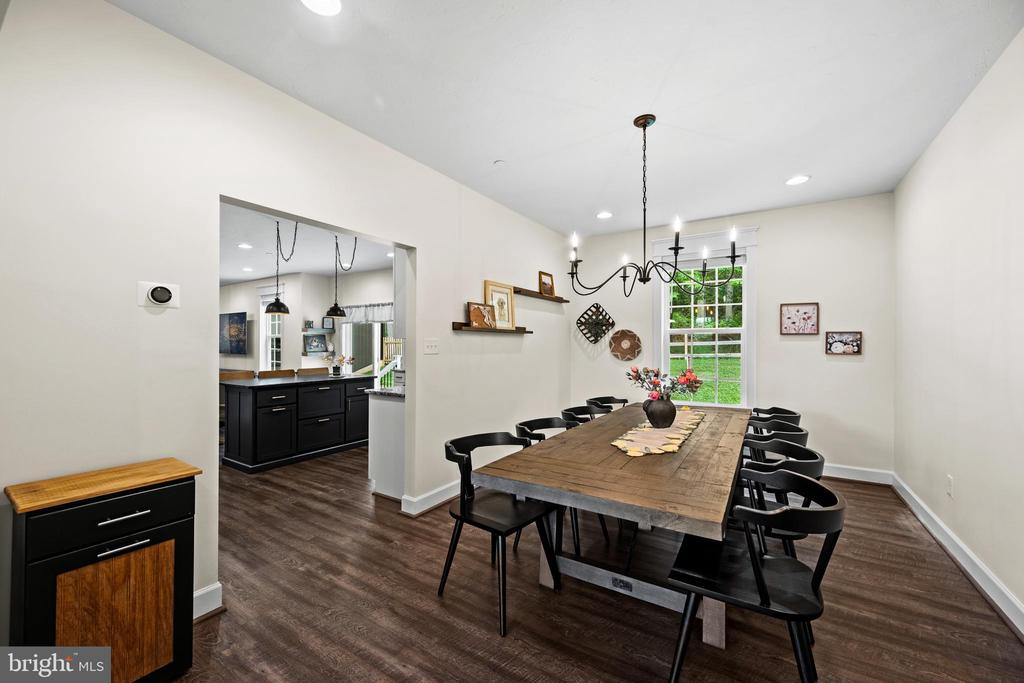 3270 PIPE CREEK VIEW DRIVE