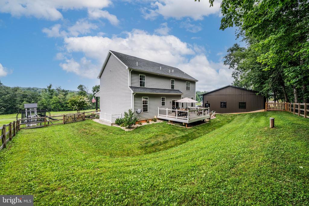 3270 PIPE CREEK VIEW DRIVE