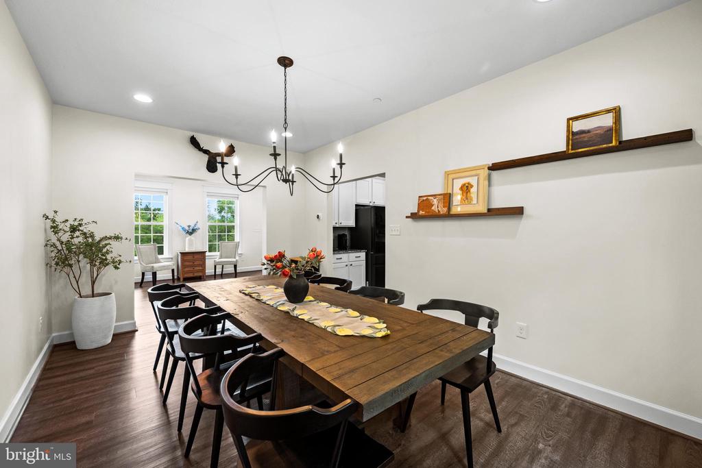 3270 PIPE CREEK VIEW DRIVE