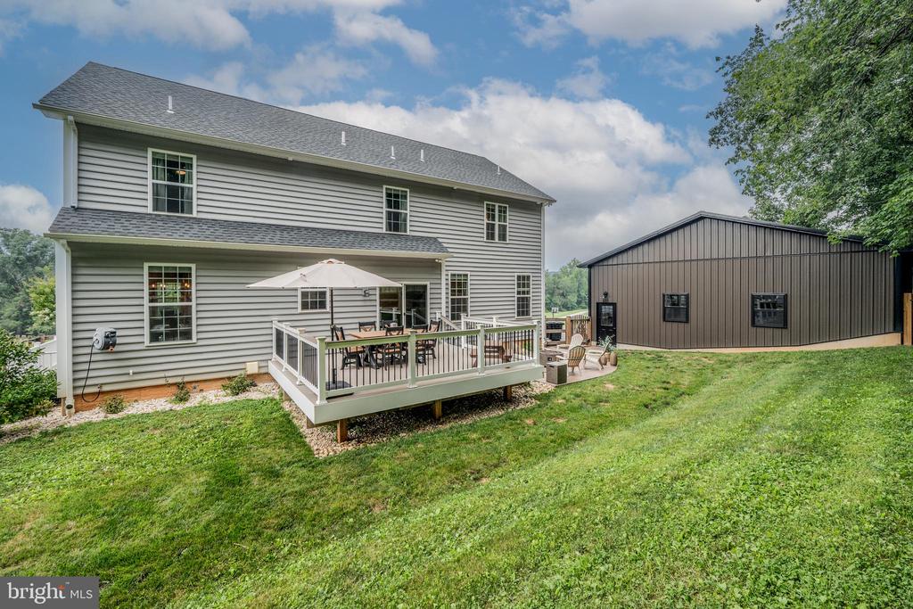 3270 PIPE CREEK VIEW DRIVE