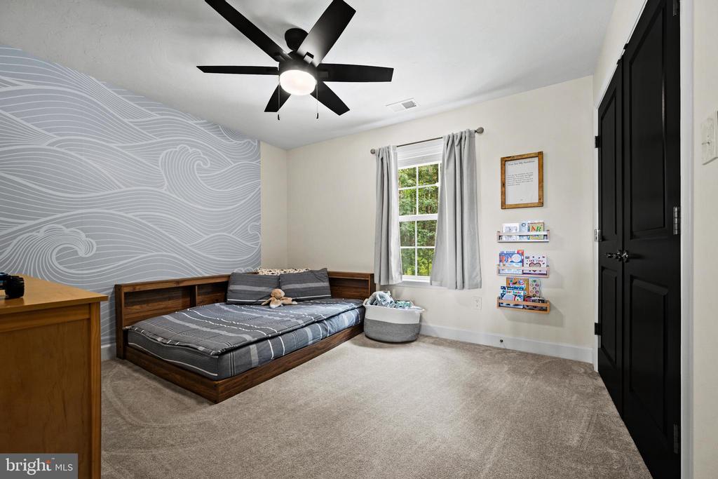 3270 PIPE CREEK VIEW DRIVE