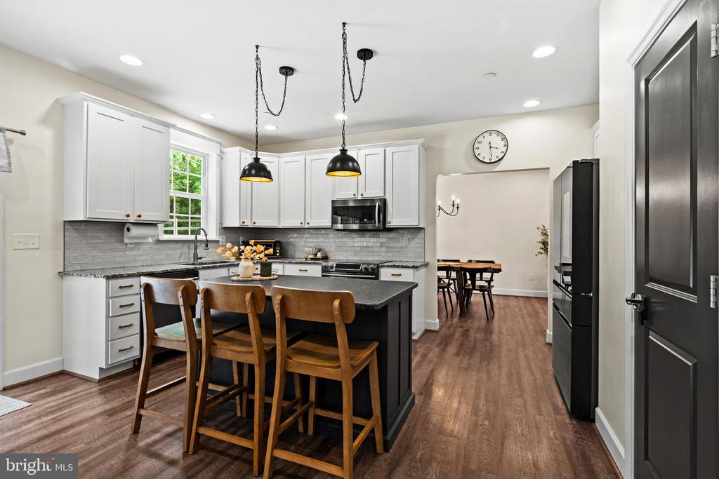 3270 PIPE CREEK VIEW DRIVE