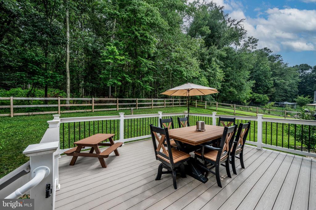 3270 PIPE CREEK VIEW DRIVE